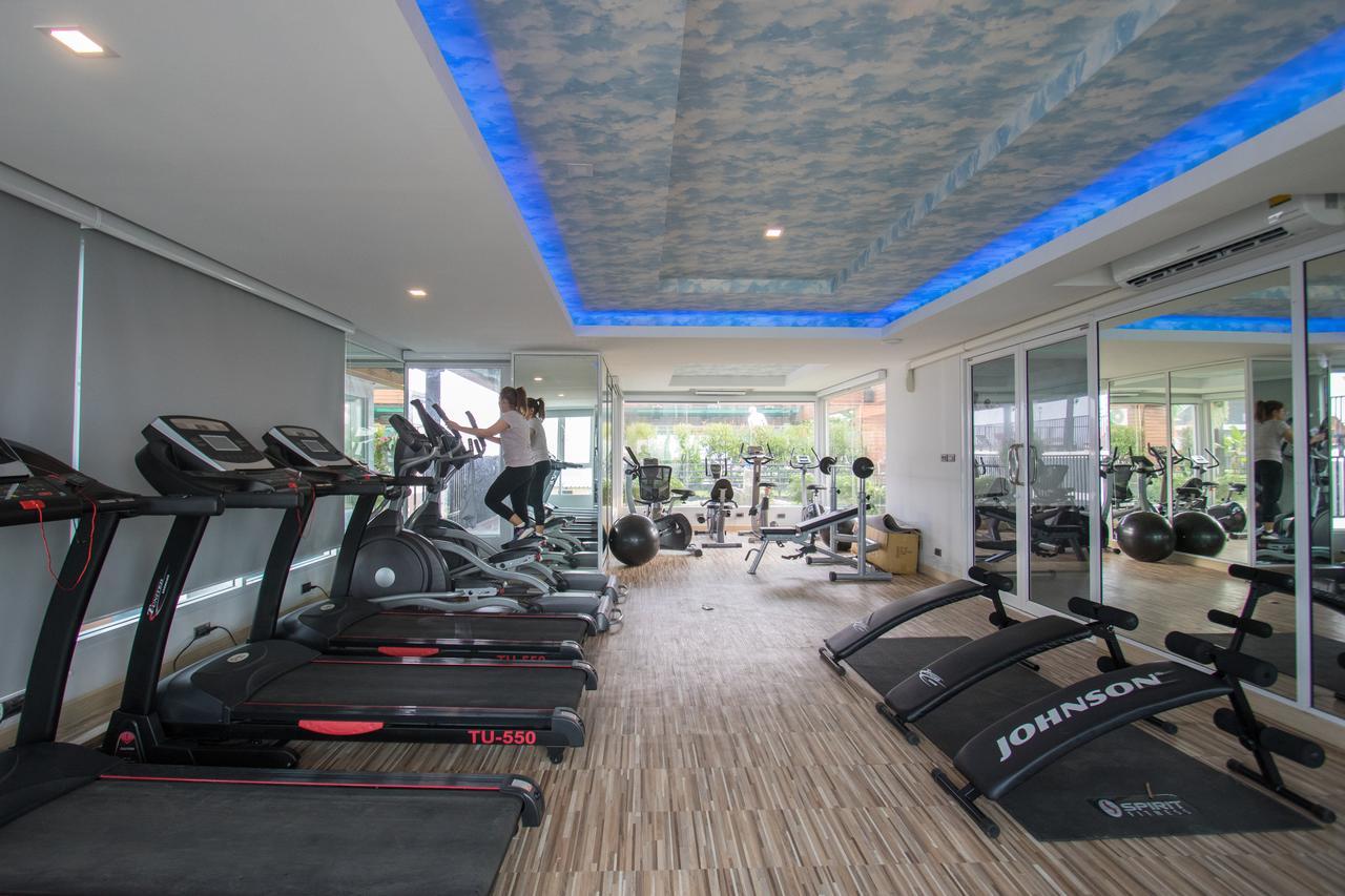 B-Your Home Hotel Don Mueang Airport Бангкок Экстерьер фото The gym at the hotel