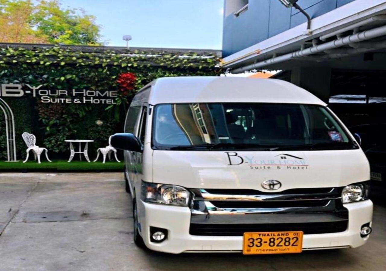 B-Your Home Hotel Don Mueang Airport Бангкок Экстерьер фото Toyota Commuter